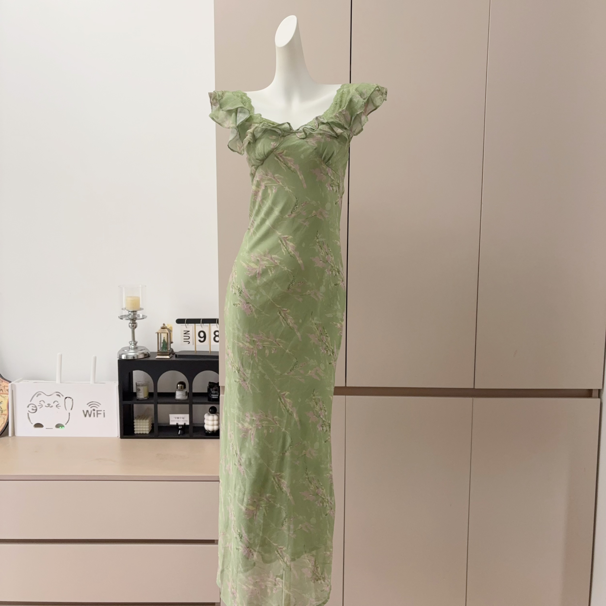 Sweet Floral Lace Trim Ruffle V-Neck Cinched Waist Mermaid Long Dress - Image 4
